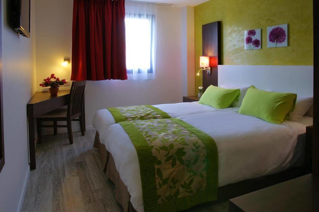 Hotel Paris Pacific Paris-villejuif- Pres Du Metro L'hay Les Roses Ligne 14 - Direct Paris-aeroport Orly Et Institut Gustave Roussi 3*